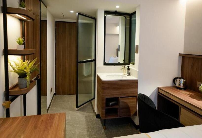 هتل St Signature Bugis Middle, Short Overnight, 11 Hours 8pm 7am