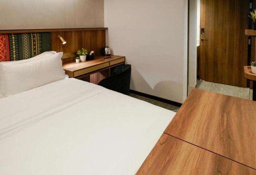 هتل St Signature Bugis Middle, Short Overnight, 11 Hours 8pm 7am