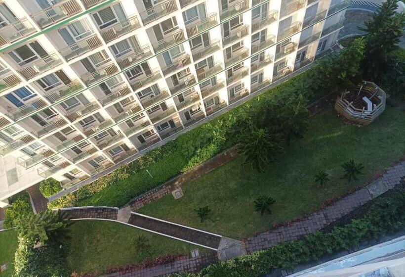 فندق Tagaytay Real Lifestyle Staycation