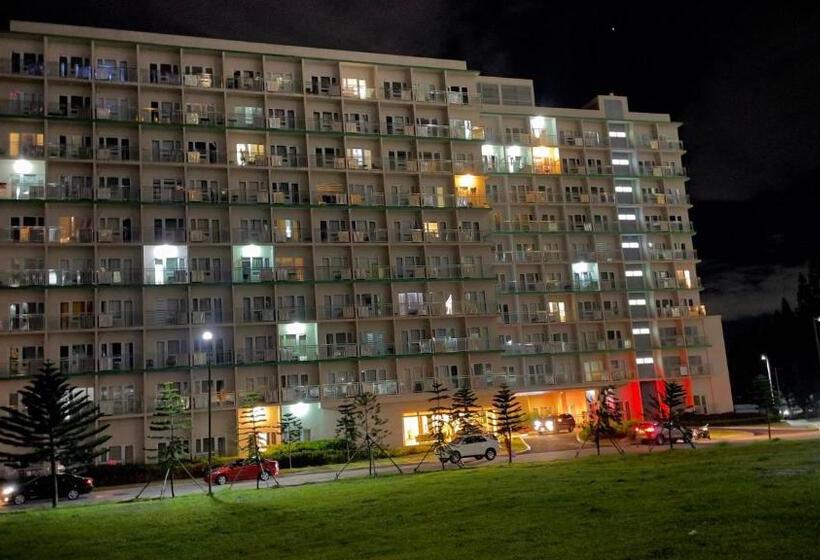 فندق Tagaytay Real Lifestyle Staycation