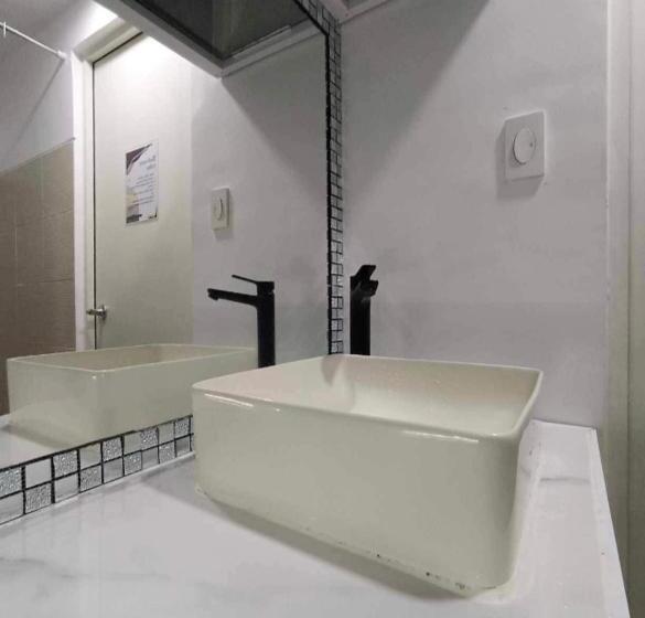 فندق Tagaytay Real Lifestyle Staycation