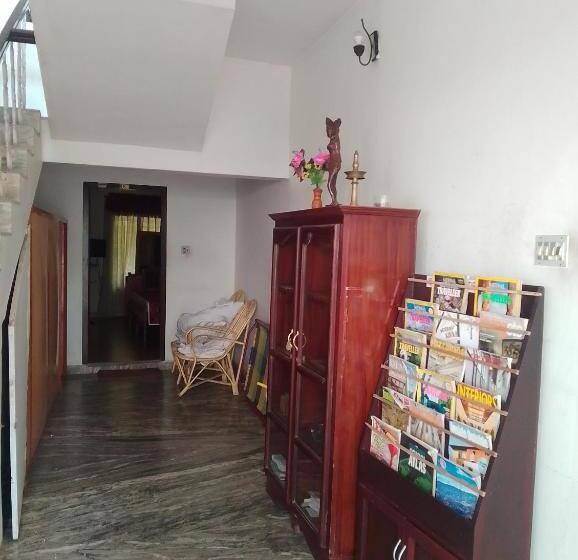 هتل Tamaara Inn Beach Resort