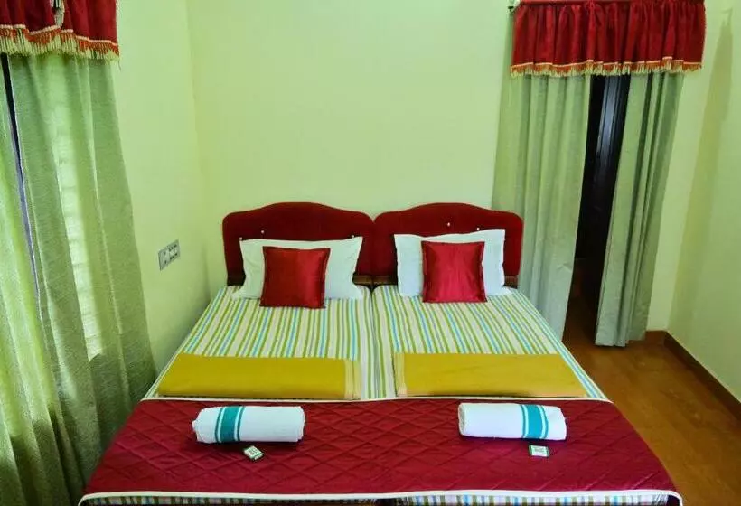 ホテル Tamaara Inn Beach Resort