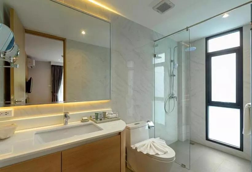 Hotelli Wyndham Garden Naithon Phuket