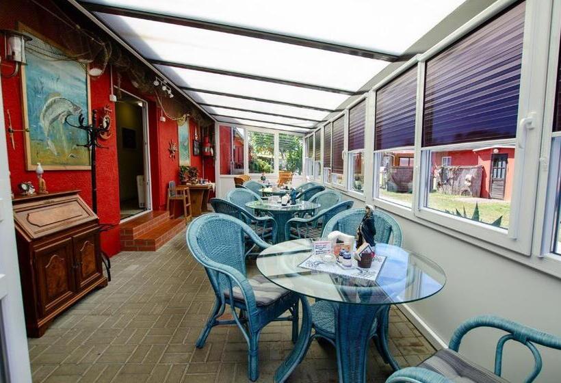 펜션 Familienzimmer Mit Gemeinschaftsbad Fuer 6 Personen Auf Ruegen H5zi1