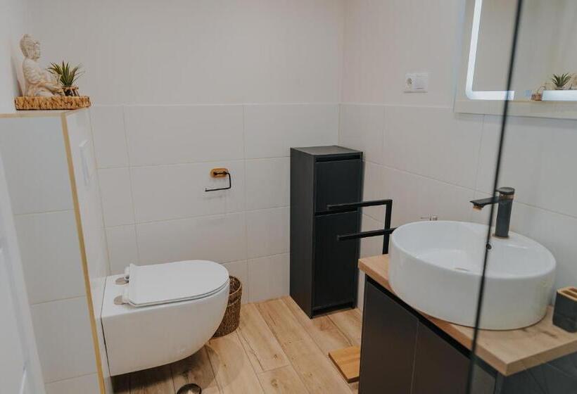 پانسیون Ioanaguesthouse