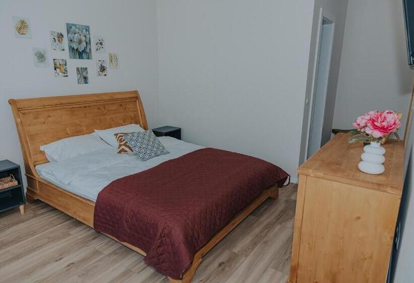 پانسیون Ioanaguesthouse