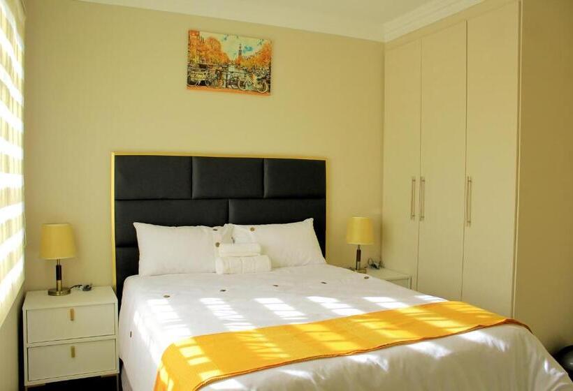 פנסיון Njomsguesthouse