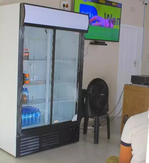 ペンション Njomsguesthouse