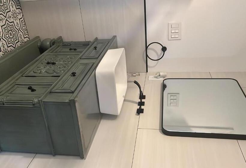 Пансион Room In House Cozy Comfy Private Room Close To Everything H