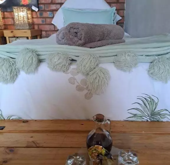 ペンション Rus En Rose Gastehuis