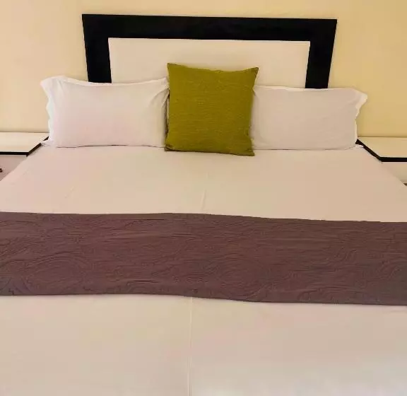 پانسیون Shadi’s Classic Guest House