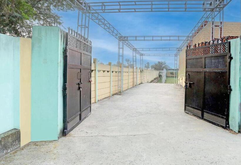 Spot On Hotel Happy Moonlight