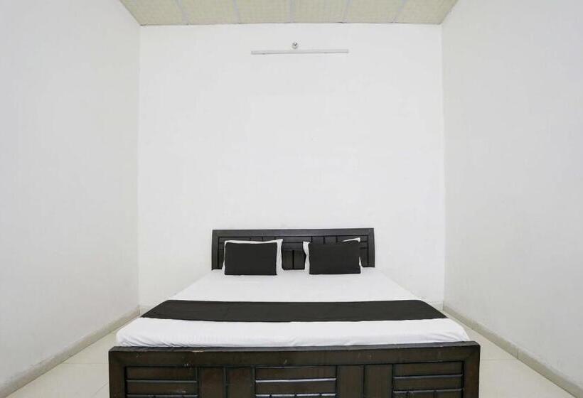 Spot On Hotel Happy Moonlight