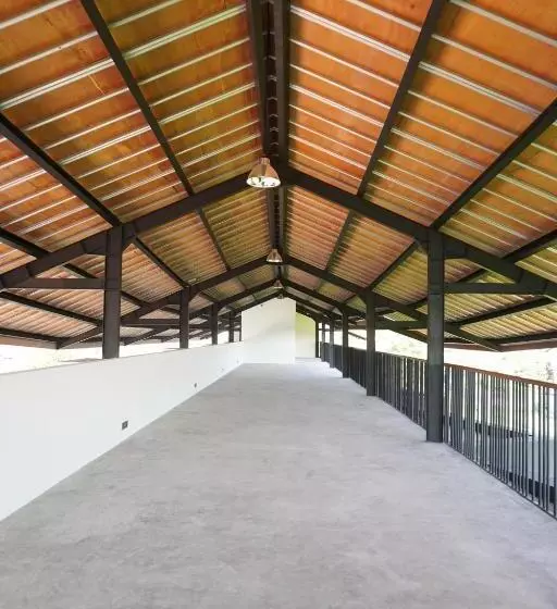 The Fields Hotel And Apartment