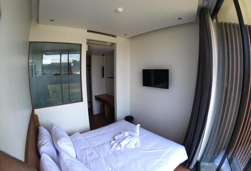 The Fields Hotel And Apartment