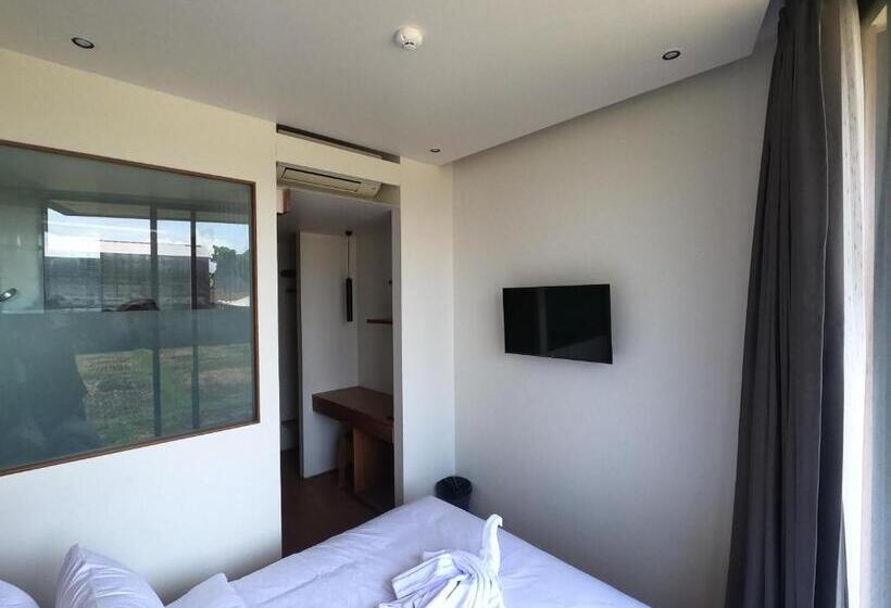 The Fields Hotel And Apartment