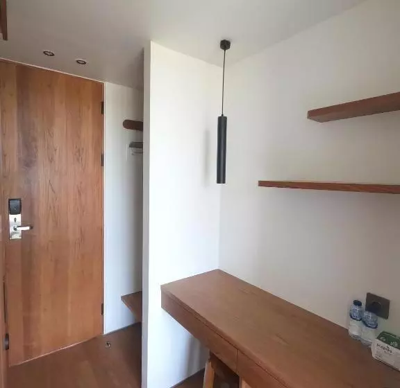 The Fields Hotel And Apartment