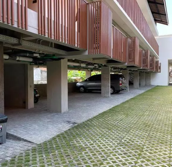 The Fields Hotel And Apartment