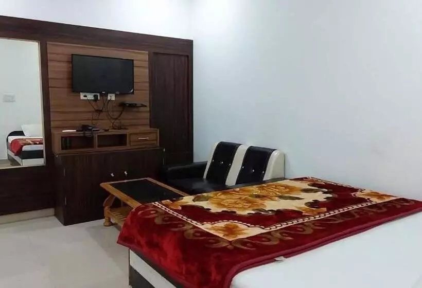 The Rai’s Palace   Hotel And Banquet