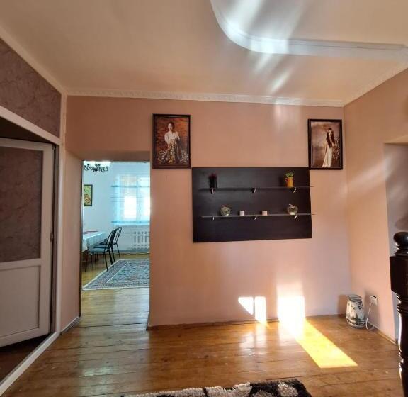 هاستل шах хостел халал