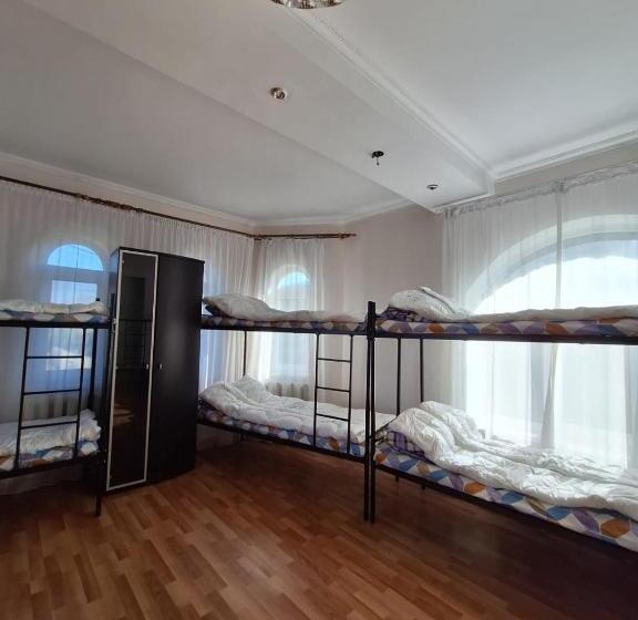 هاستل шах хостел халал