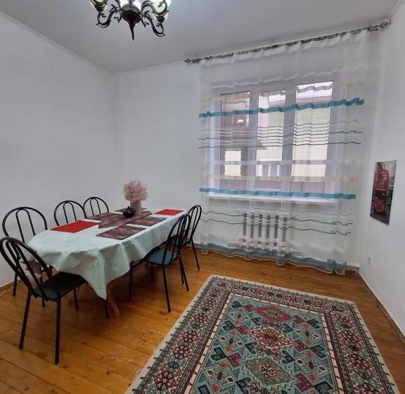 هاستل шах хостел халал