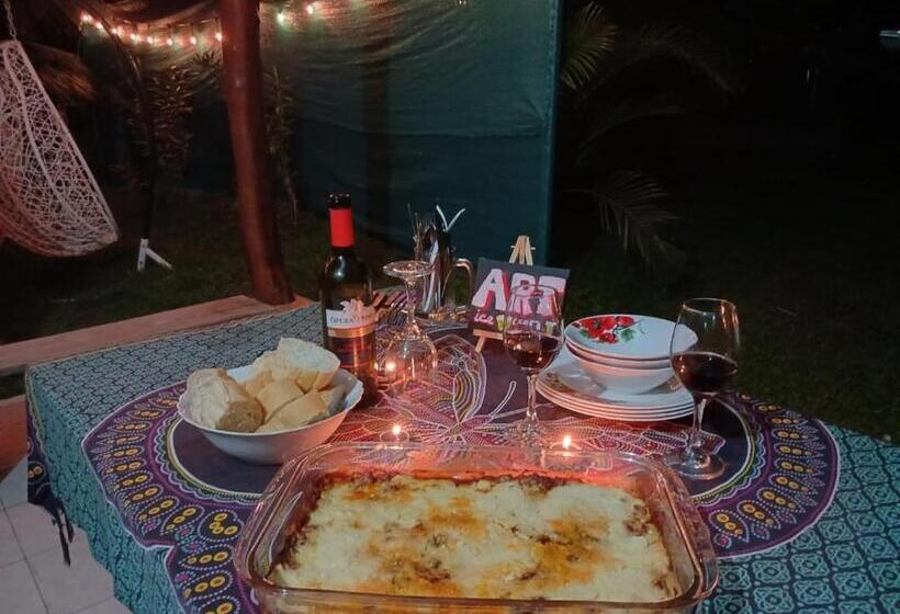 هاستل Hone Sweet Hone