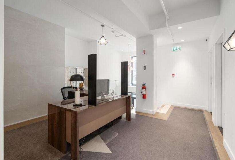 Bakan Palais Des Congres, Convention Centre