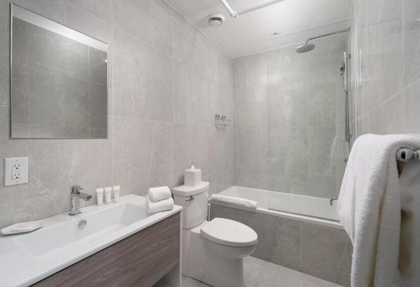 Bakan Palais Des Congres, Convention Centre