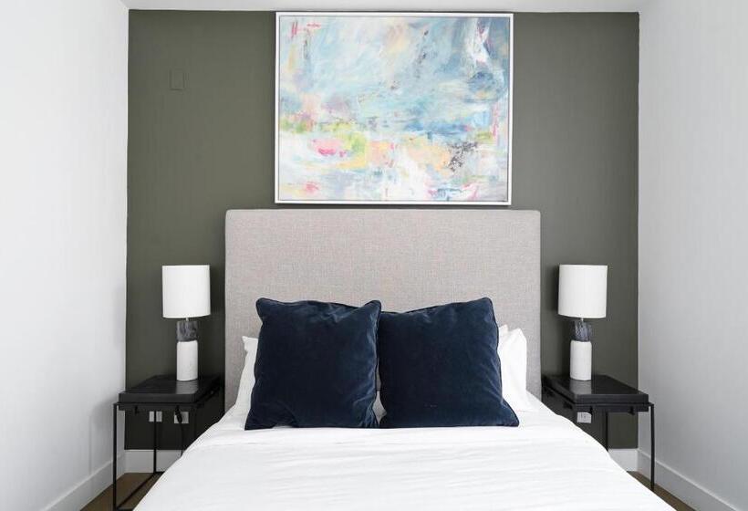 Bakan Palais Des Congres, Convention Centre