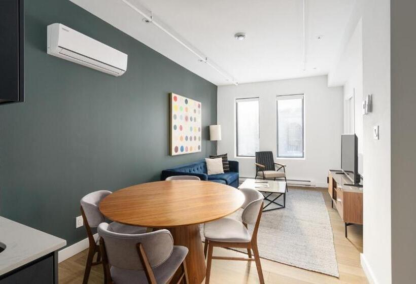 Bakan Palais Des Congres, Convention Centre