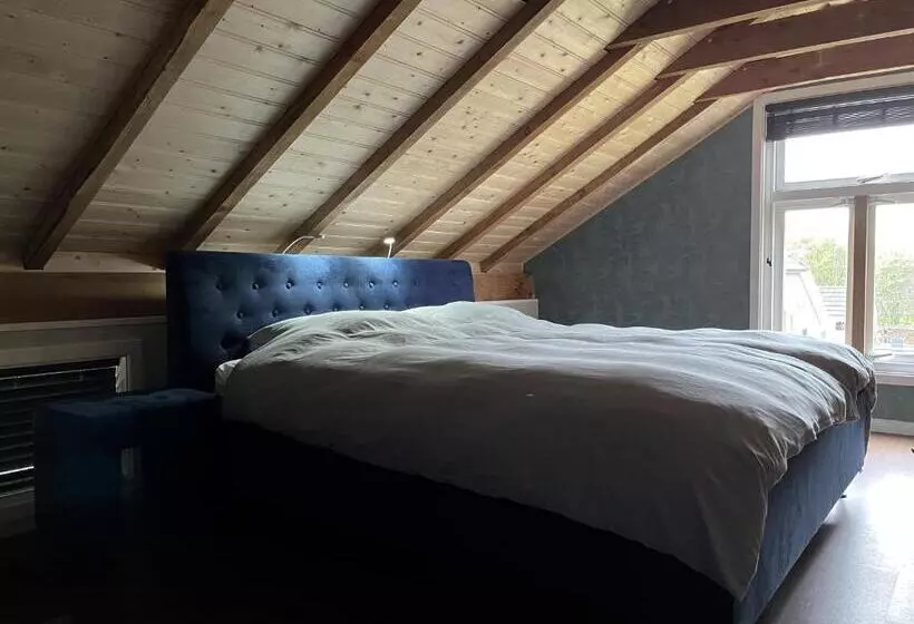 ベッドアンドブレックファースト Brour&bos