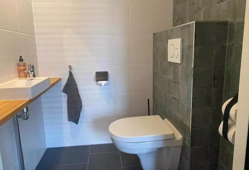 ベッドアンドブレックファースト Brour&bos