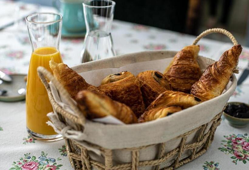 Bed and Breakfast Domaine Benester   Chambre Léonie   4 épis