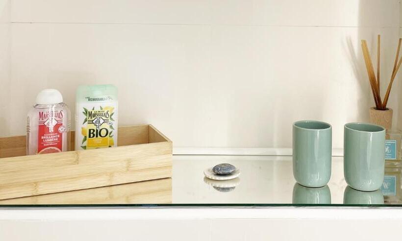 تختخواب و صبحانه Villa Canzomy