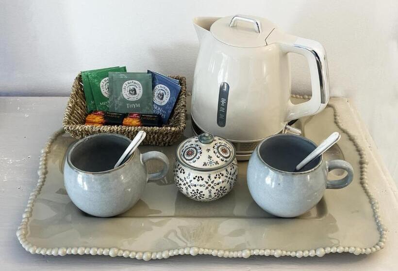 تختخواب و صبحانه Villa Canzomy