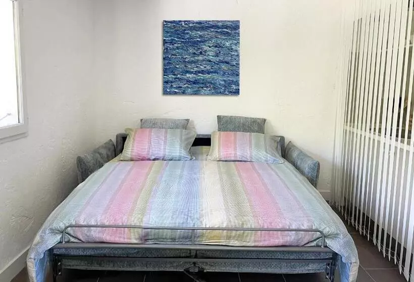 Aamiaismajoitus (B&B) Villa Canzomy