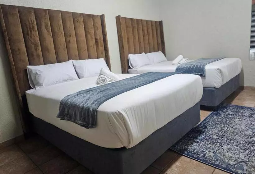 Aamiaismajoitus (B&B) Yello Guest House Graskop