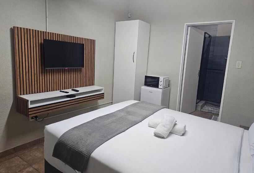 住宿加早餐  Yello Guest House Graskop