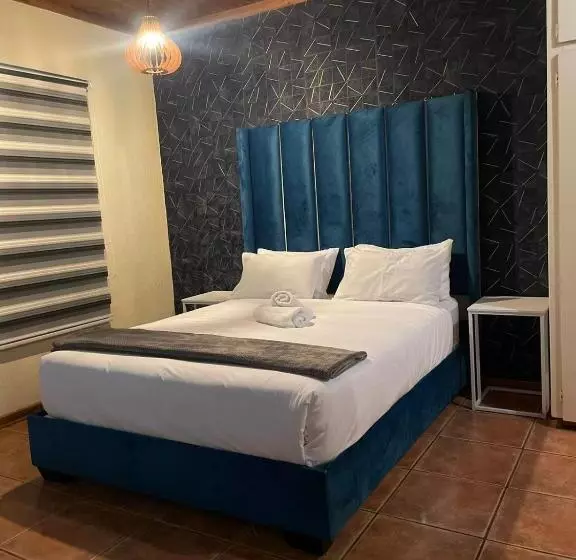 Aamiaismajoitus (B&B) Yello Guest House Graskop