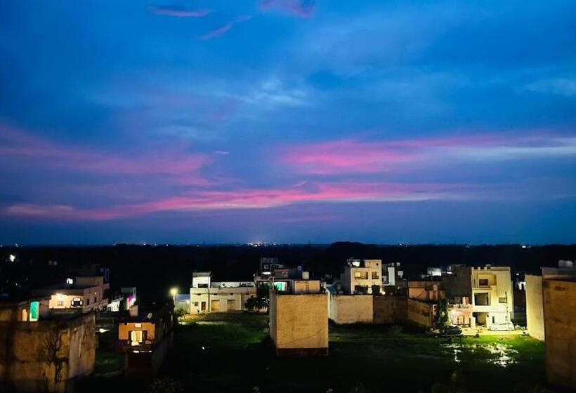 Hotel Bhagwati Palace