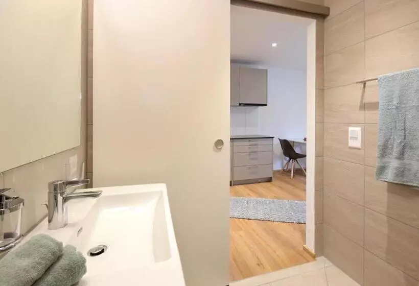 ホテル Bären Herisau Gmbh