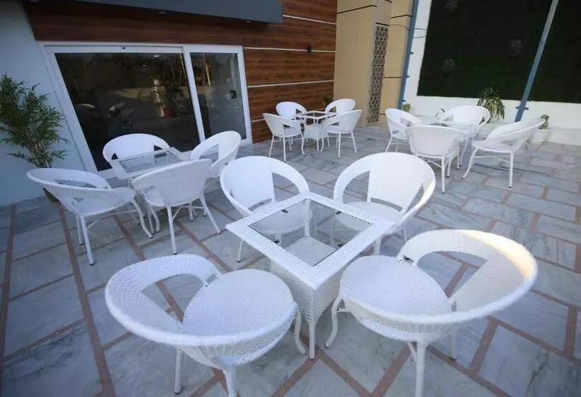 ホテル Mahadev Rishikesh