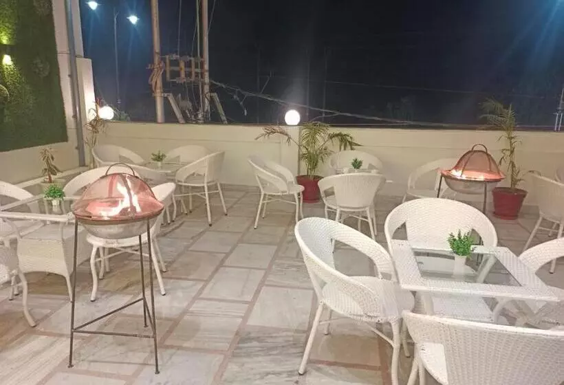 ホテル Mahadev Rishikesh