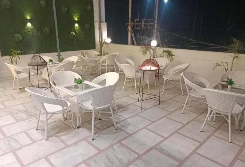 ホテル Mahadev Rishikesh