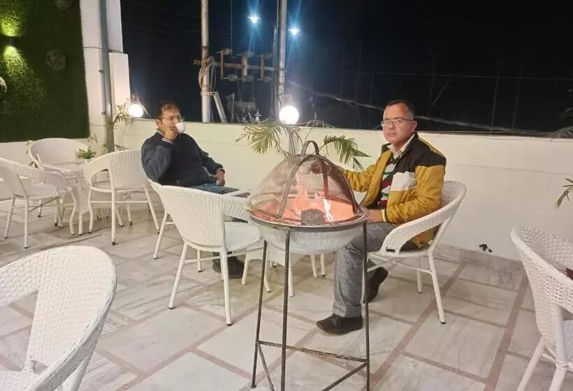 ホテル Mahadev Rishikesh