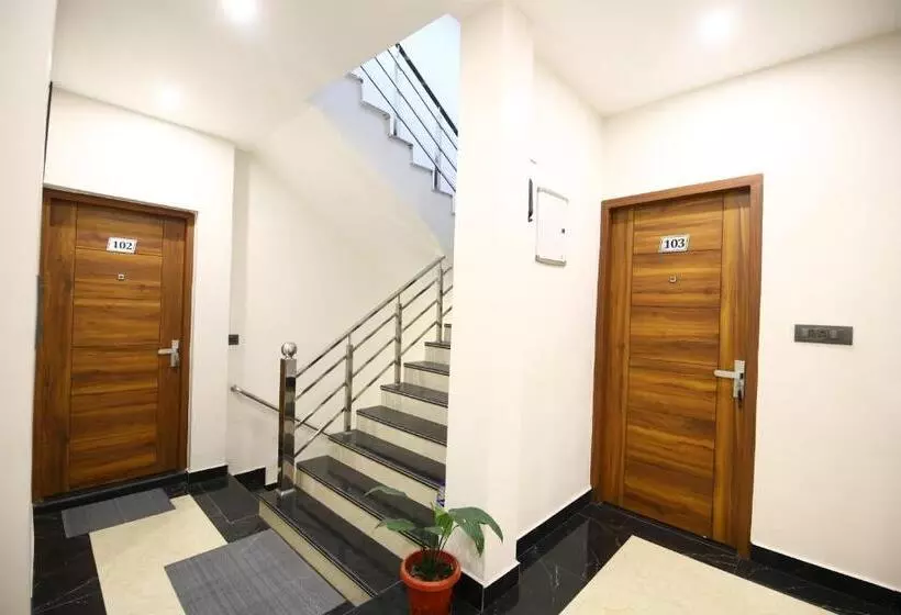 ホテル Mahadev Rishikesh