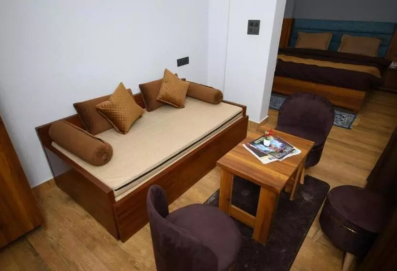 ホテル Mahadev Rishikesh