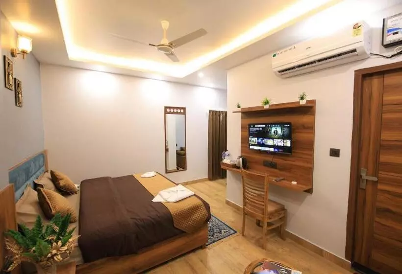 ホテル Mahadev Rishikesh